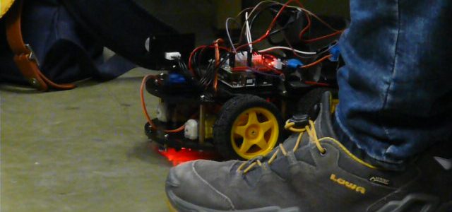 Der hindernisausweichende Roboter Albert Der hindernisausweichende Roboter Albert